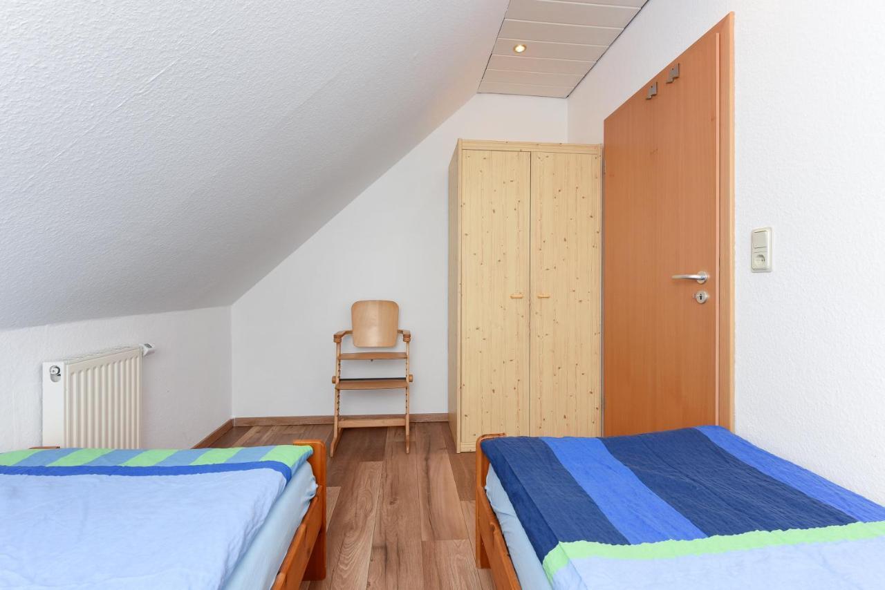 Ferienwohnung Wattgefluester Esens Exterior photo